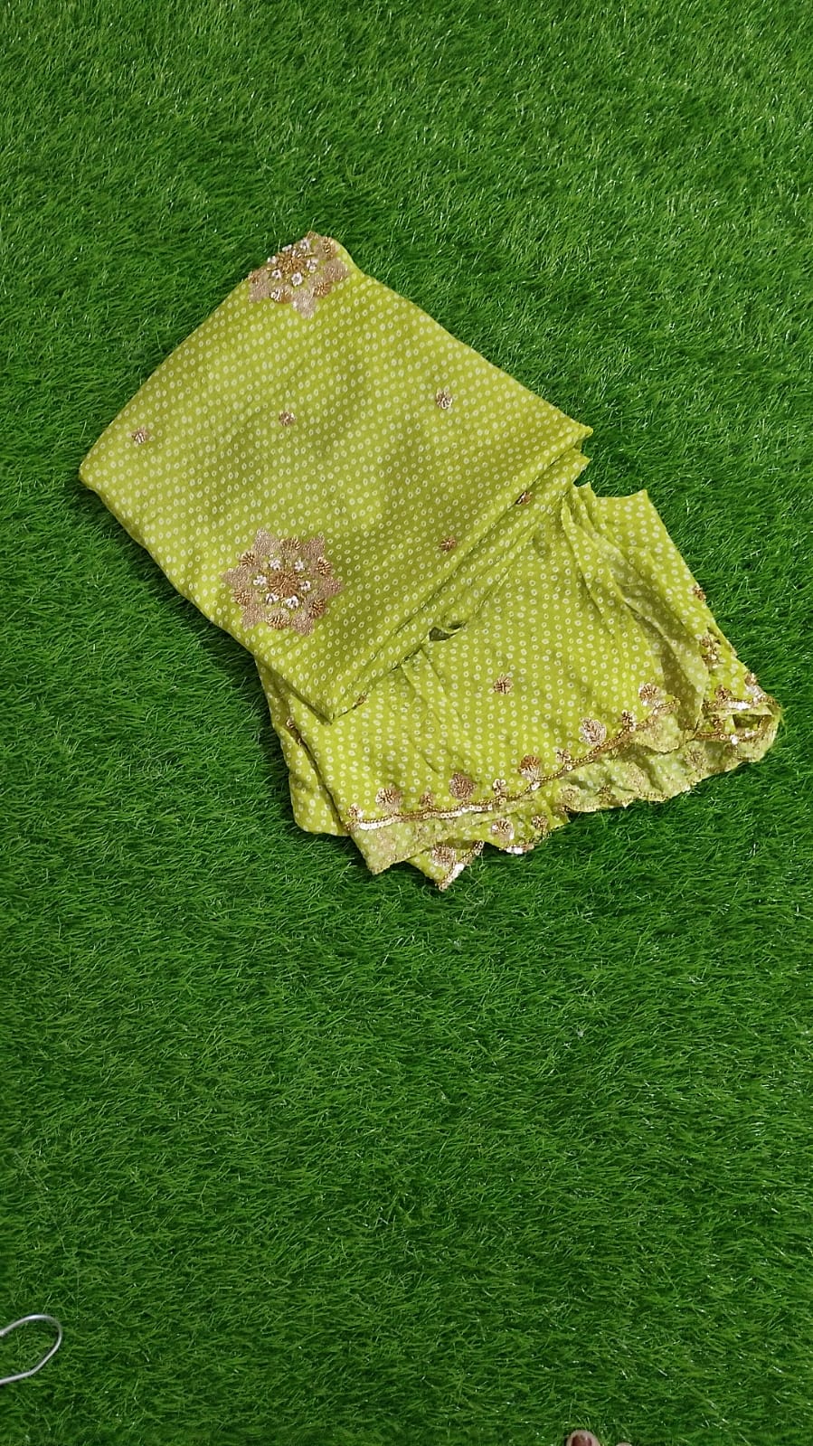 Chiffon bandhi hand work