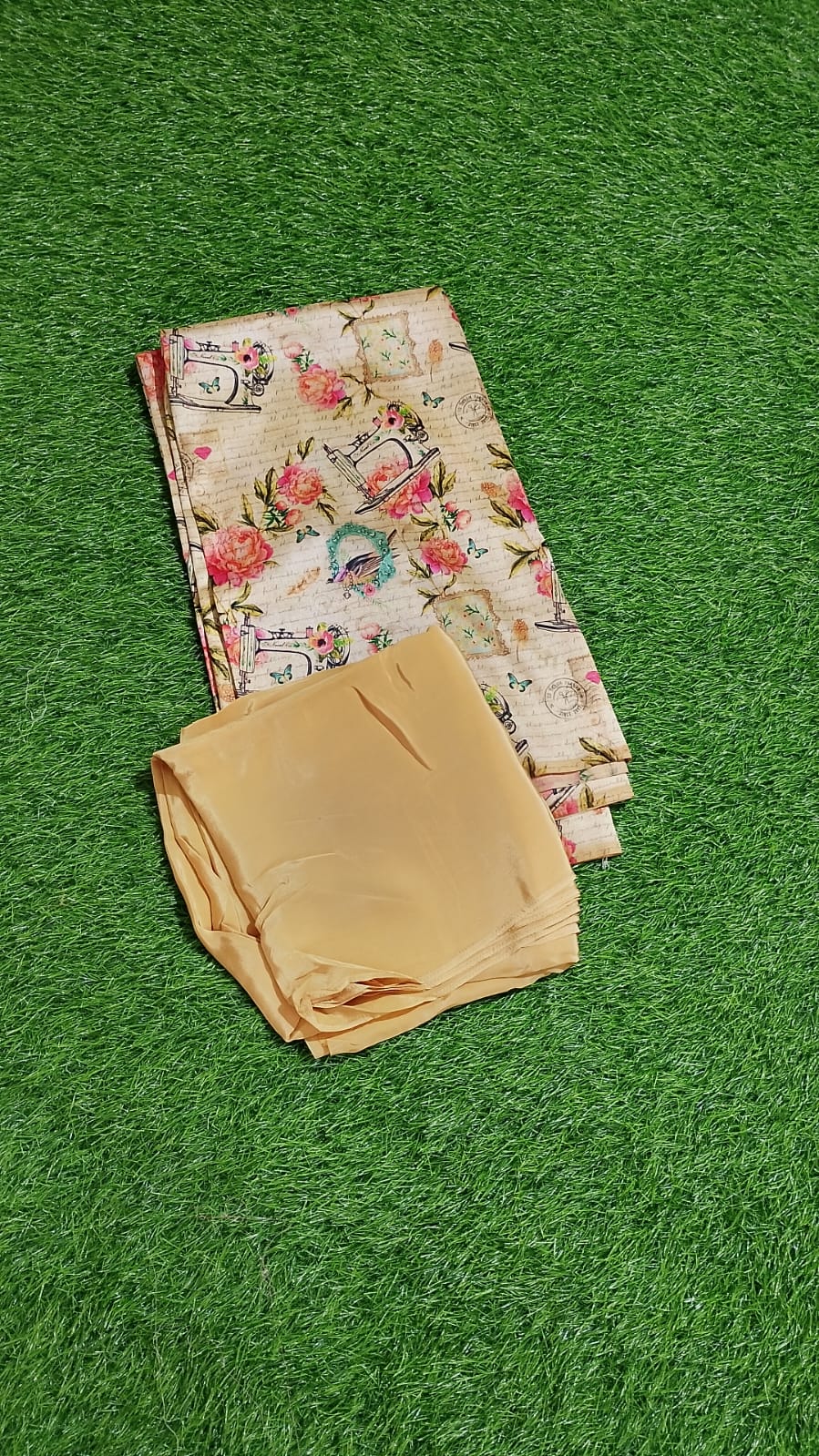 Silk printed shirt with plain crepe bttom