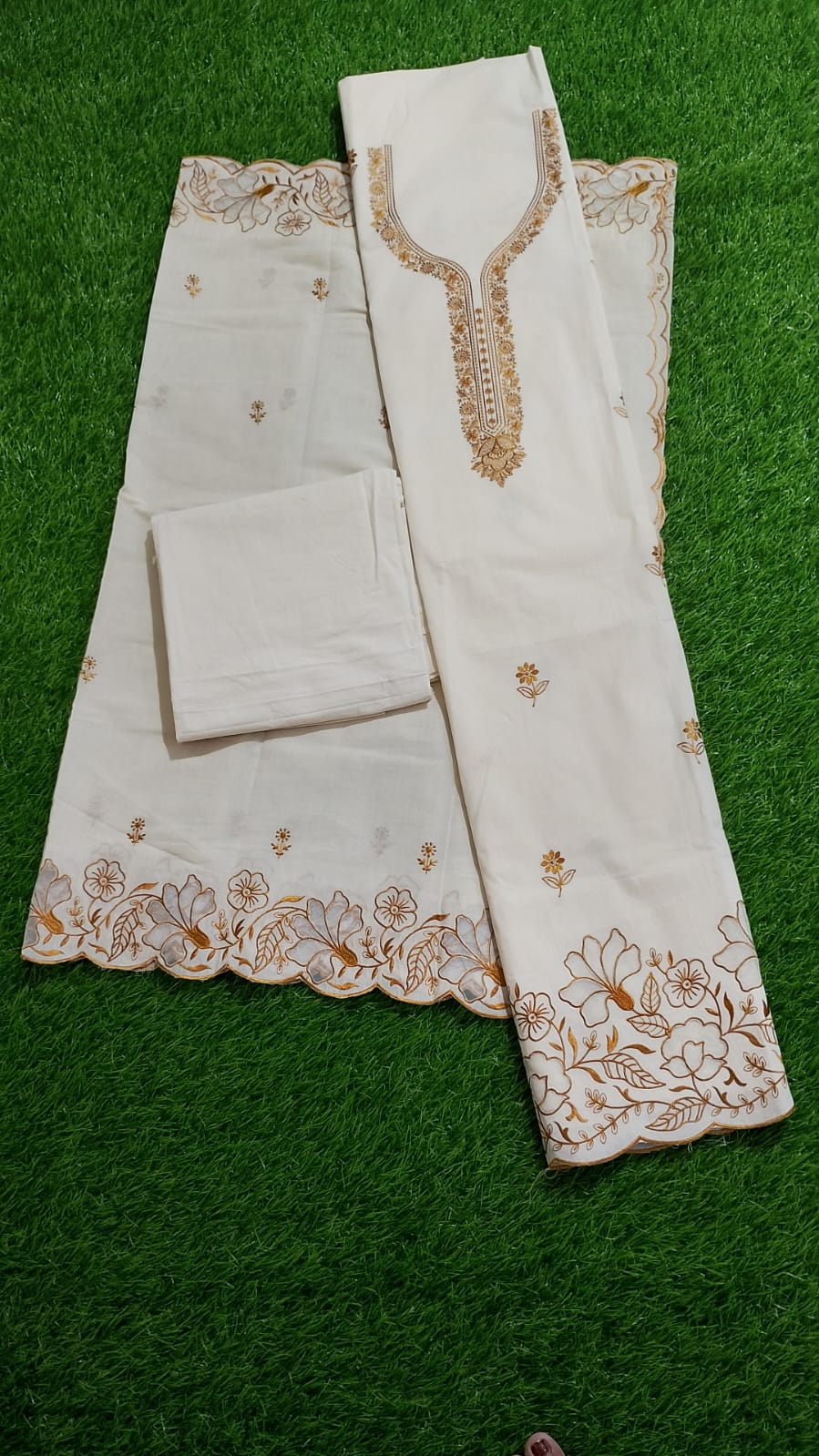 Eplique work dupatta suits