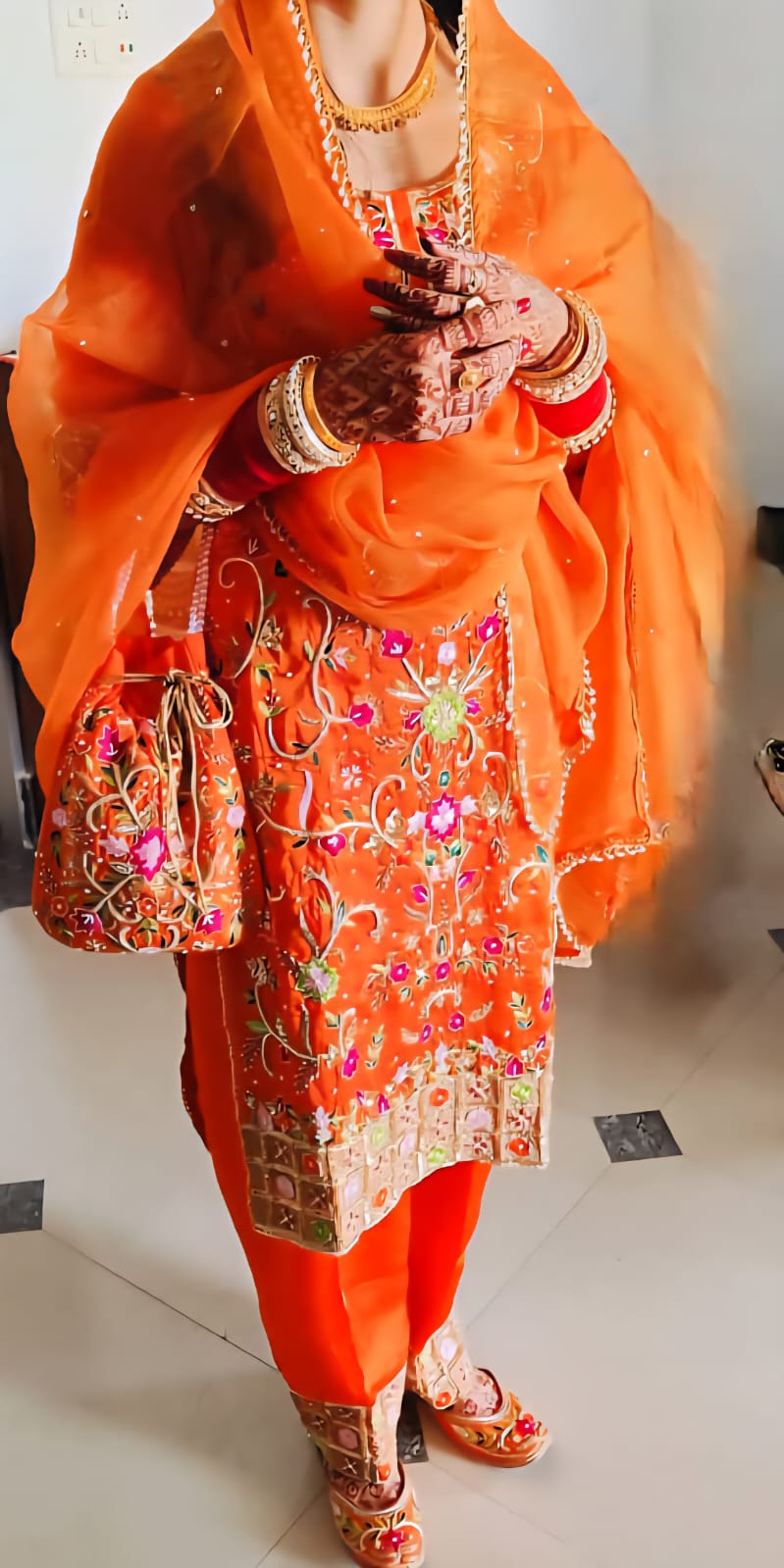 Heavy hand embroidered suit with punjabi jutti